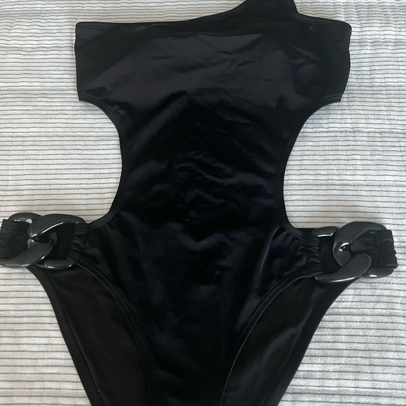 Victoria secret Swim suit. - Picture 3 of 5